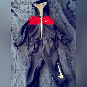 Nike Dri-Fit sweatsuit 18m